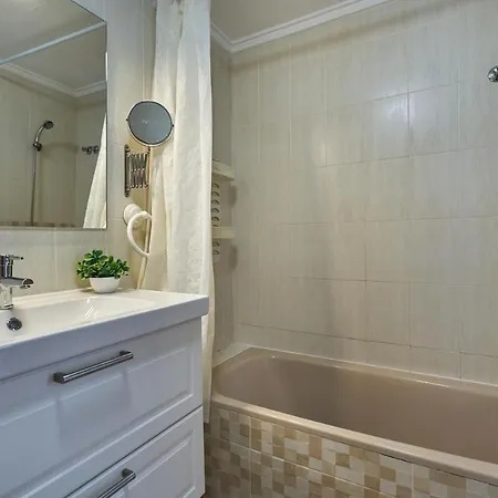 Apartamento 2 Bedroom Center Of