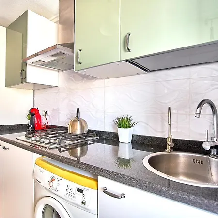 Apartamento 2 Bedroom Center Of